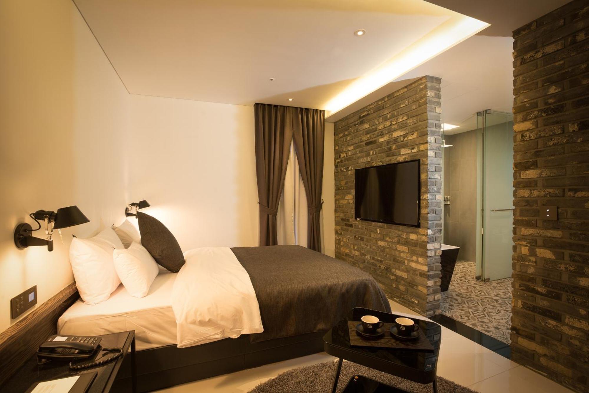 Trang Blue Hotel Seoul Exterior photo