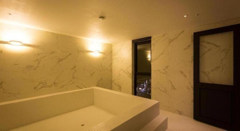 Trang Blue Hotel Seoul Exterior photo